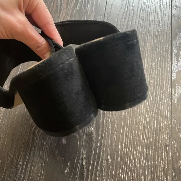 Therapy black suede mule sandals size 9 NWT - Picture 3 of 5